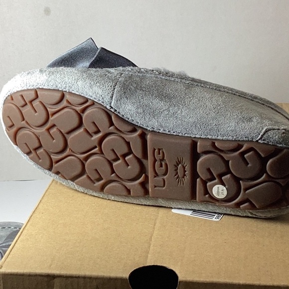 UGG Clara Glam Bow Slip on Grey - Picture 12 of 12